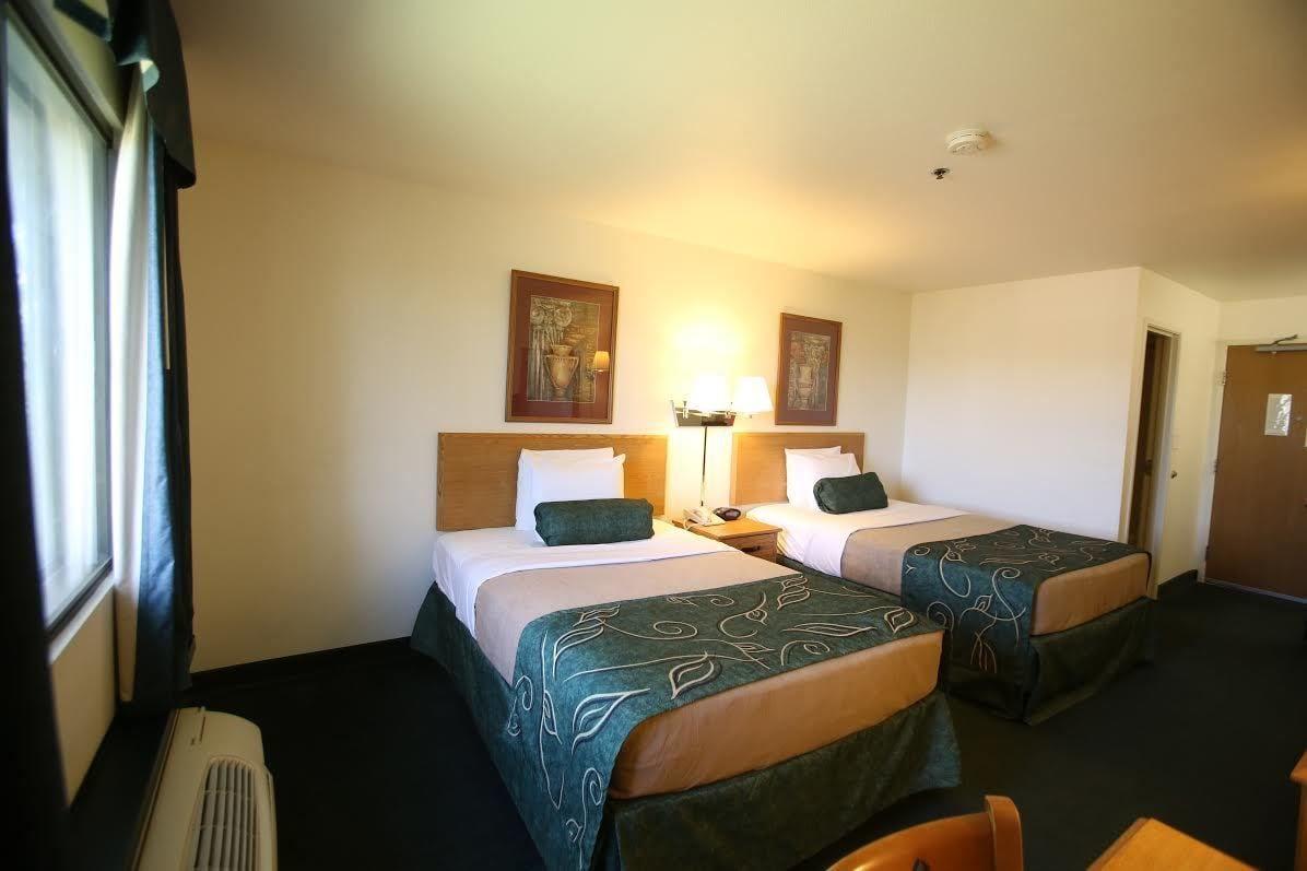 Travelodge By Wyndham Dexter
