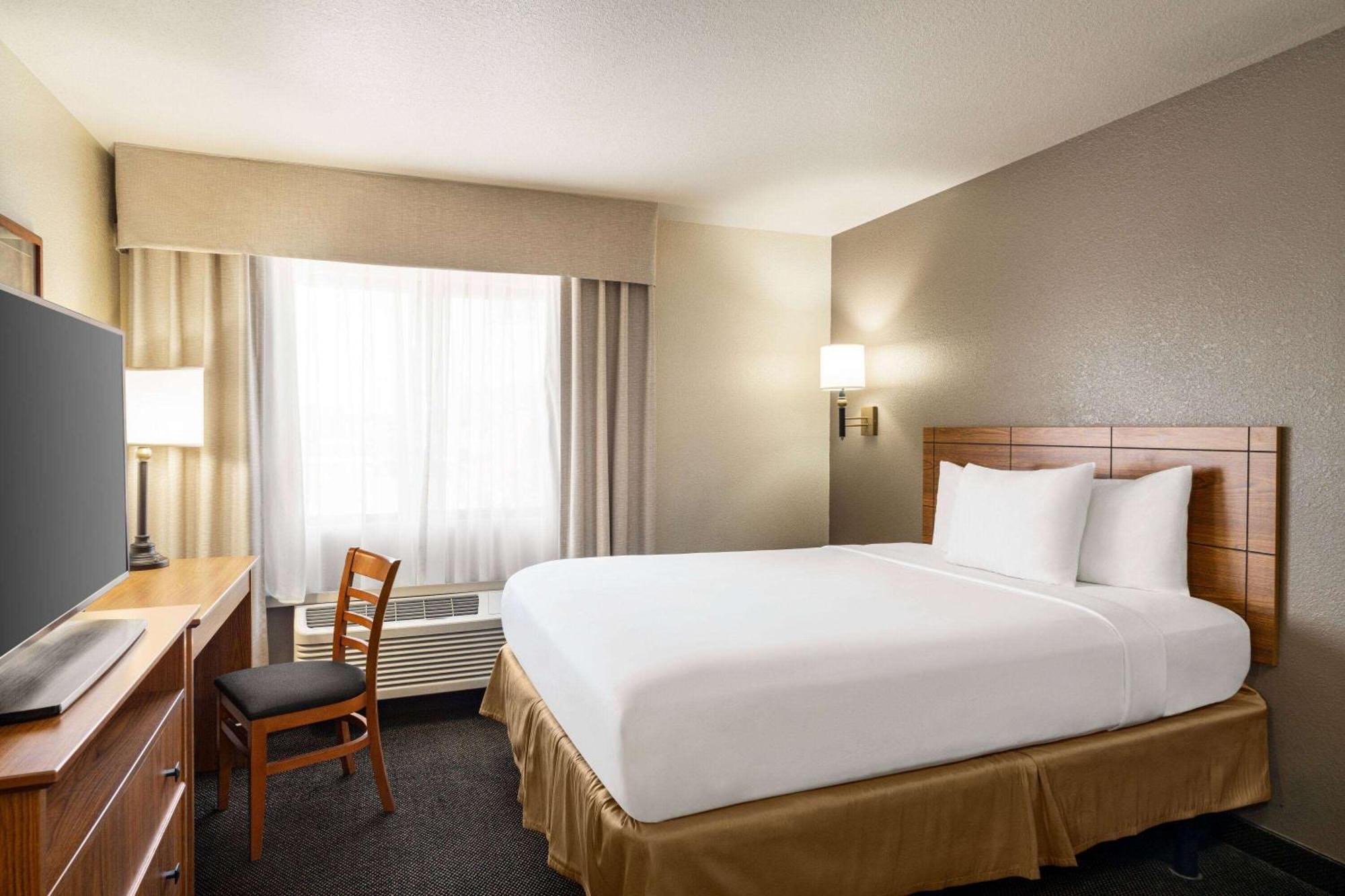 Travelodge By Wyndham 2* Dexter